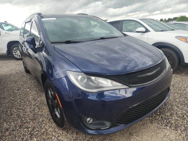 2019 chrysler pacifica touring l