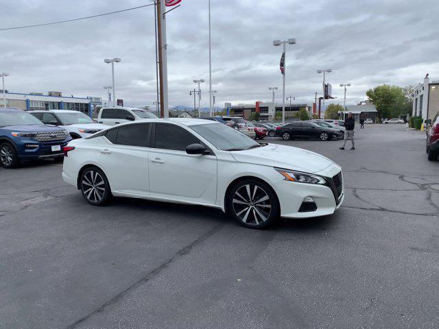 2022 nissan altima sr fwd