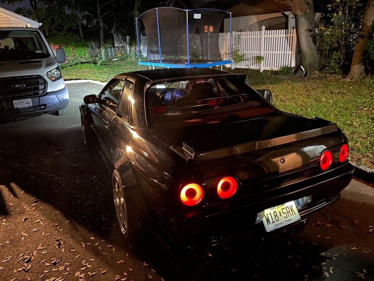 1989 nissan skyline sportscar black rwd manual r32