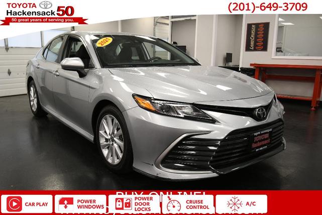 2021 toyota camry le