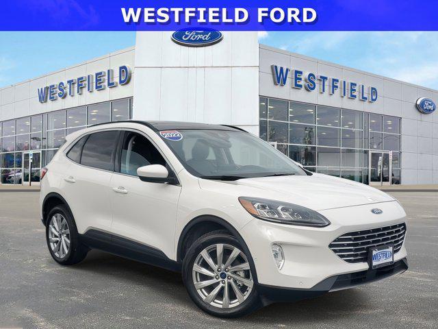 2022 ford escape titanium