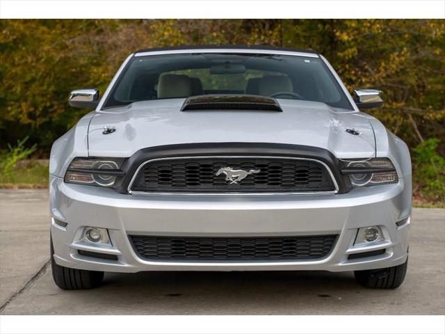 2013 ford mustang v6