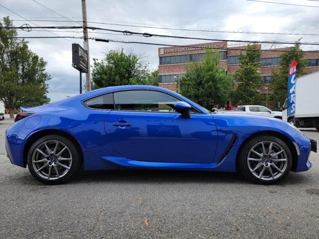 2023 subaru brz premium