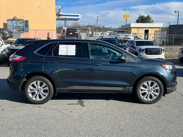 2022 ford edge titanium