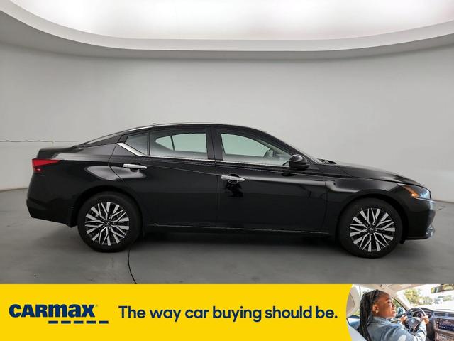 2023 nissan altima sv