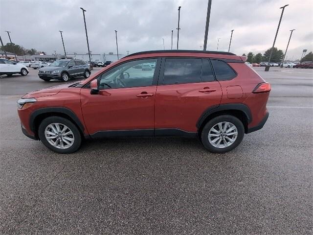 2022 toyota corolla cross le