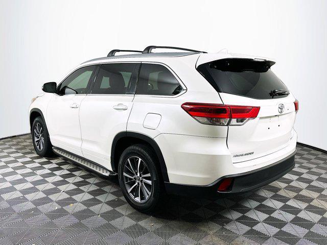 2018 toyota highlander se