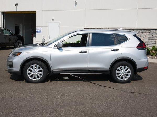 2018 nissan rogue in minneapolis, minnesota