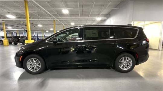 2025 Chrysler Pacifica