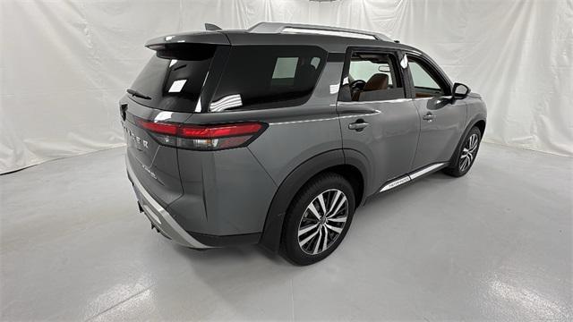 2022 nissan pathfinder platinum 4wd