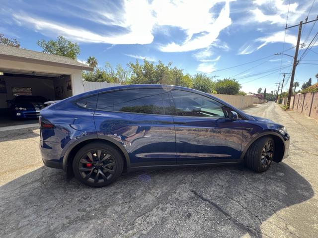 2023 tesla model x plaid