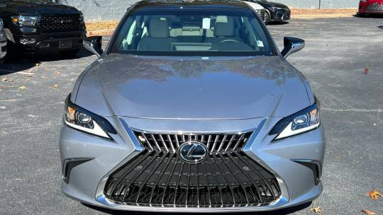 2025 Lexus ES