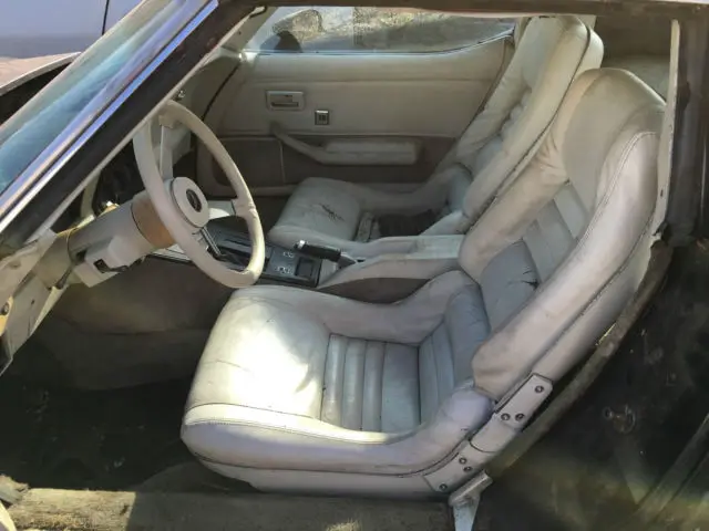 1979 corvette black on oyster leather only 54k miles needs restoration cheap!
