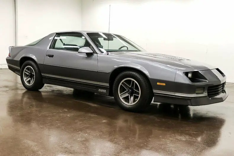 1985 chevrolet camaro z/28 61126 miles gray coupe 305 700r4