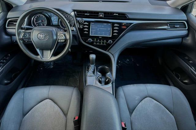 2020 toyota camry le