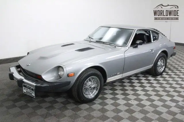 1977 datsun 280z rare dry 280z. restored and immaculate!