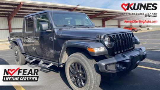 2022 jeep gladiator altitude