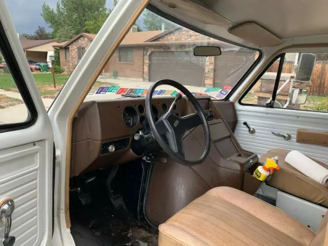 14' box van 43000 miles
