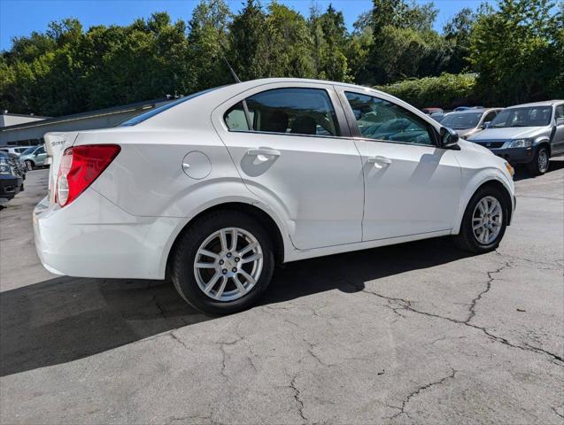 2012 chevrolet sonic 2lt
