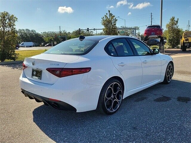 2023 alfa romeo giulia veloce