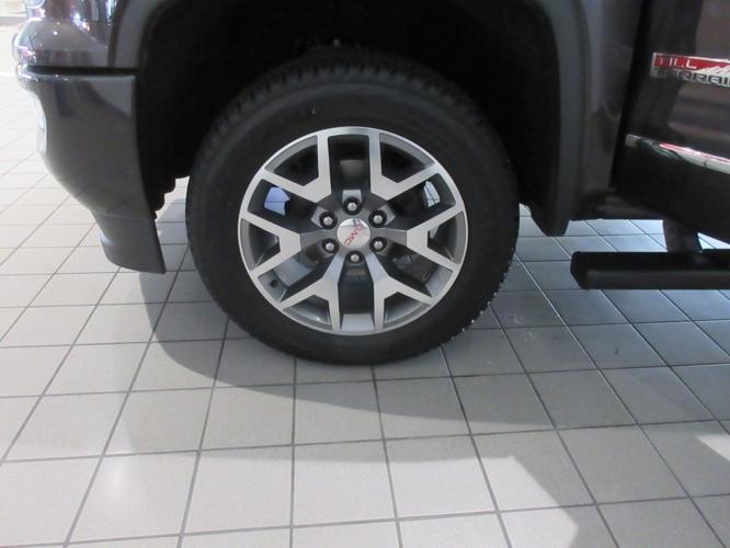 used 2016 gmc sierra 1500 4x4 crew cab slt green bay, wi 54303 for sale in green bay, wisconsin