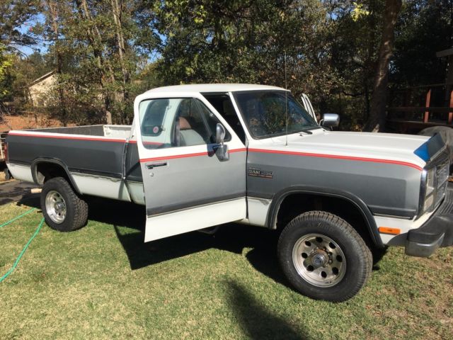1992 dodge w250 le cummins turbo diesel, only 157k original miles. cali truck!