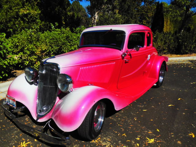 1933 ford 5 window coup