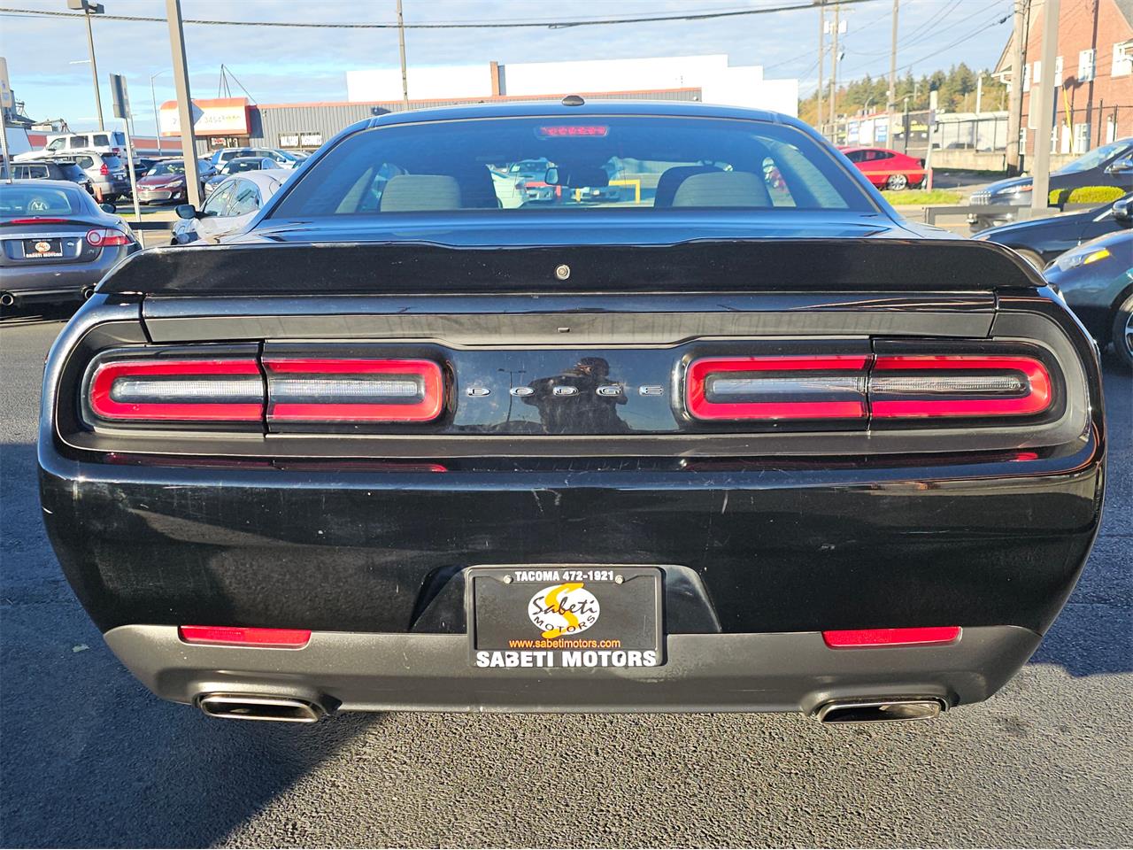 2022 dodge challenger