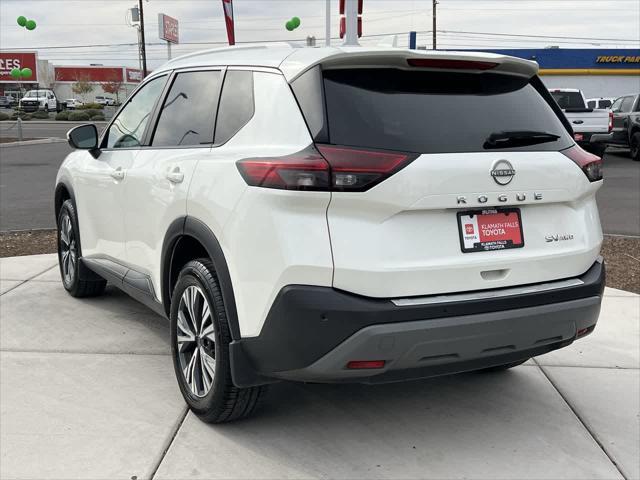 2022 nissan rogue sv