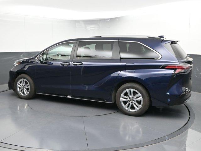 2024 toyota sienna limited