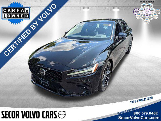 2023 volvo s60 recharge plug-in hybrid plus dark theme