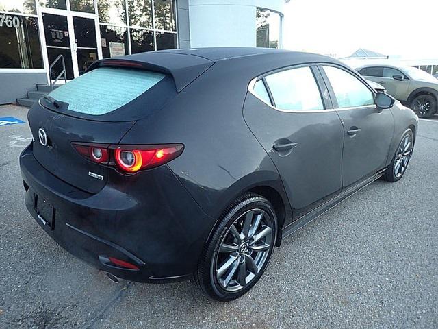2022 mazda mazda3 hatchback select