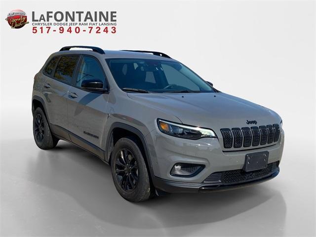 2023 jeep cherokee altitude lux