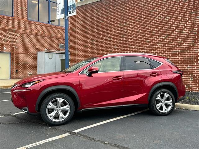 2017 lexus nx 200t base