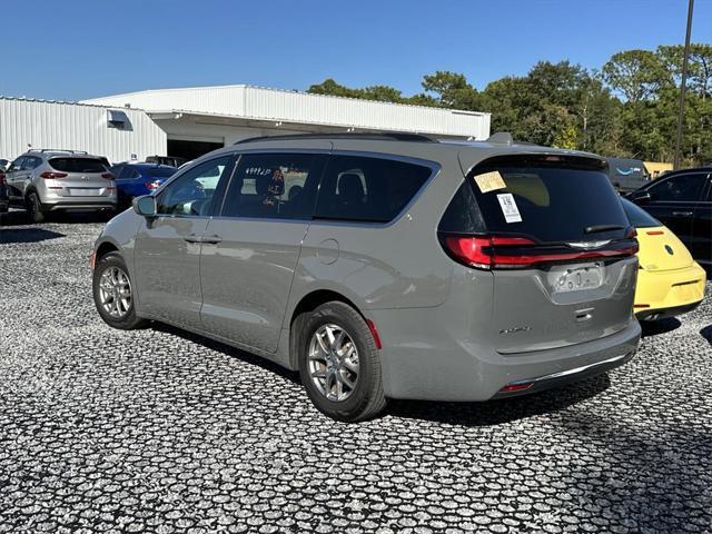 2022 chrysler pacifica touring