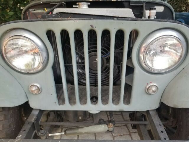 1963 jeep willy. three speed with overdrive