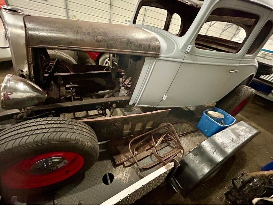 1933 chevrolet 5-window coupe restoration project