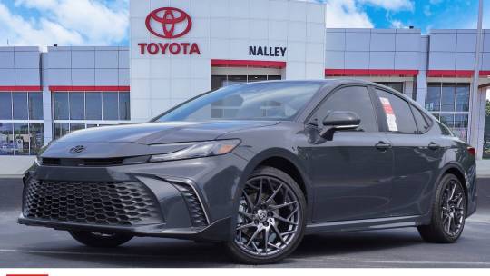 2025 Toyota Camry se underground