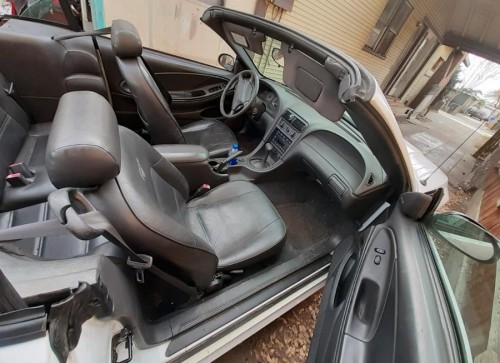 2001 ford mustang base in california by owner