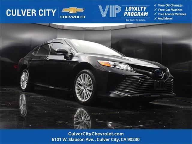 2020 toyota camry hybrid xle
