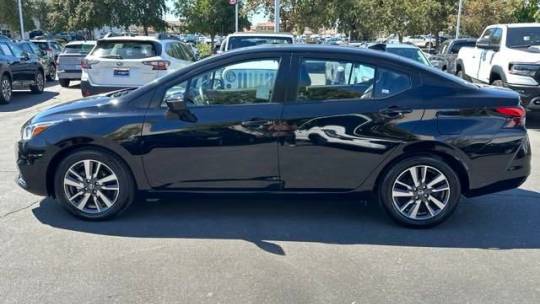 2021 nissan versa sv