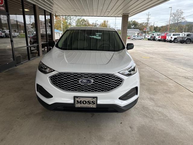 2024 ford edge se