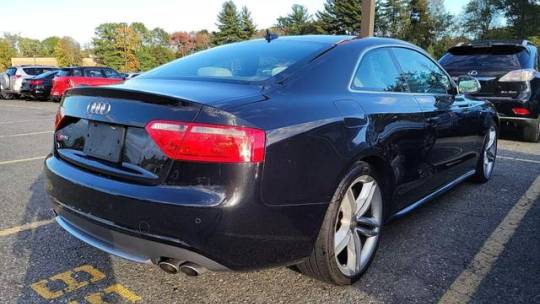 2009 audi s5 quattro
