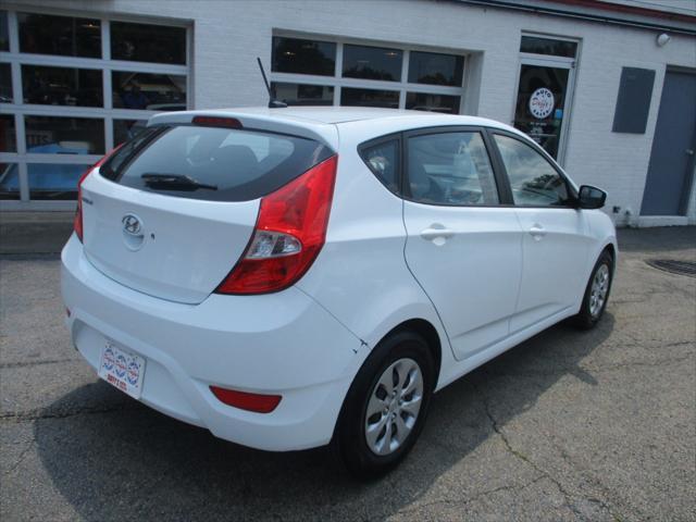 2016 hyundai accent se