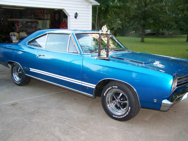 classic1968 plymouth gtx 440