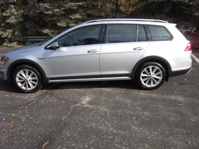 2017 volkswagen golf alltrack tsi s