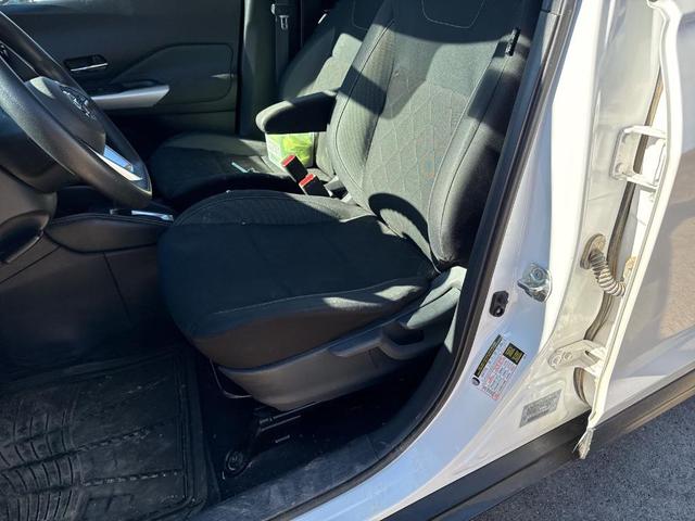 2019 nissan kicks sv