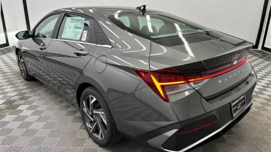 new 2025 hyundai elantra sel convenience