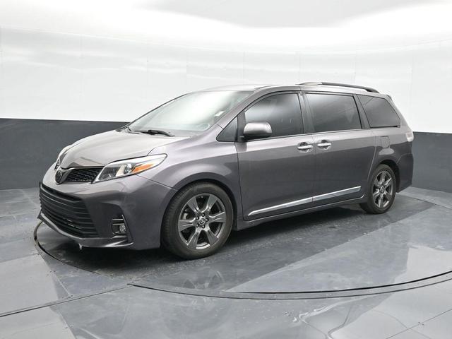 2020 toyota sienna se