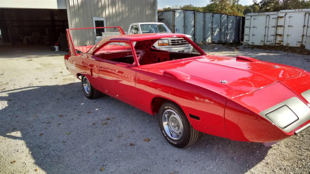1970 plymouth superbird clone nice 426 hemi 4-spd dana 60 needs finished